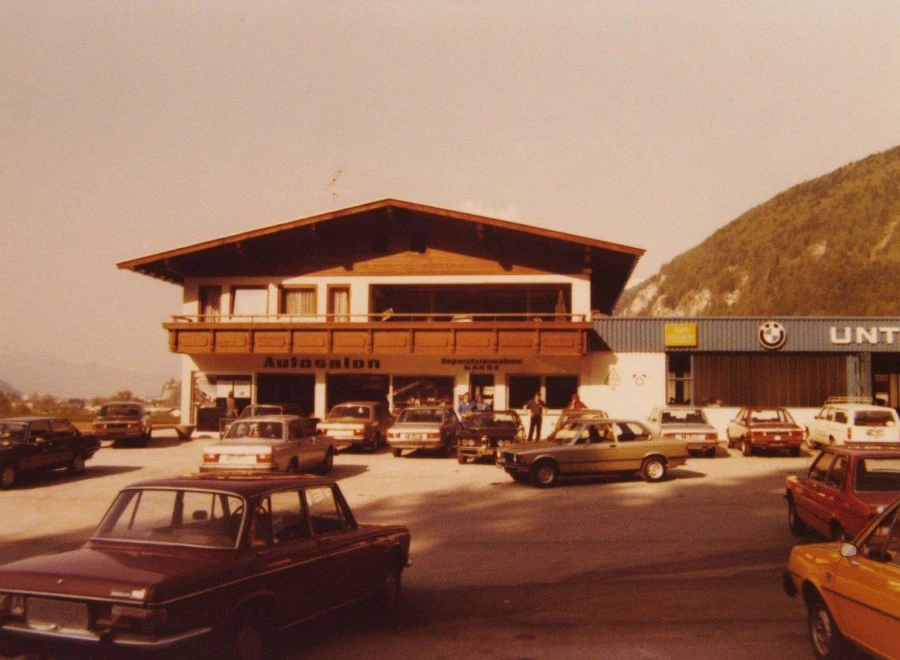 1976